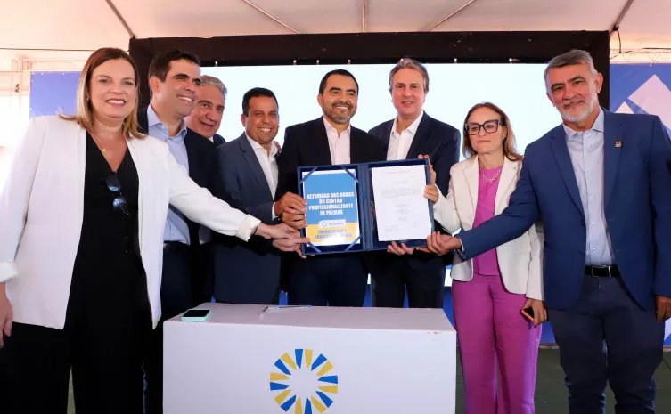Governador Wanderlei Barbosa assina Ordem de Serviço de mais de R$ 19 milhões para retomada da obra do Centro Profissionalizante de Palmas