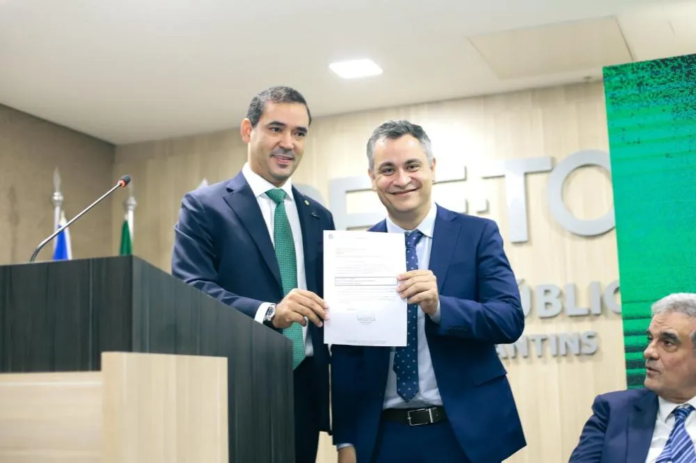 Vicentinho Júnior é homenageado pela Defensoria Pública do Tocantins