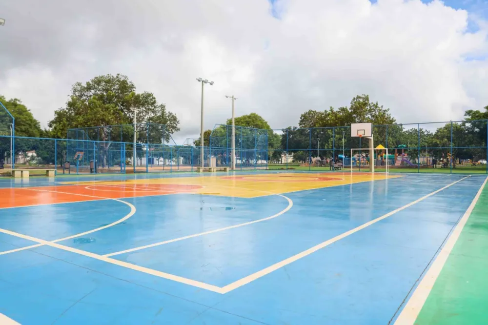 Prefeito Eduardo Siqueira Campos inaugura praça da Arne 53 com investimento de R$ 1,9 milhão