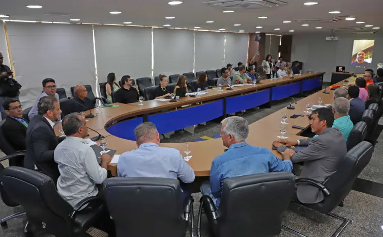 Governador Wanderlei Barbosa determina contratação de barcos para travessia gratuita em Aguiarnópolis